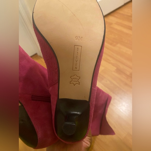 Genuine Suede Leather Steven Madden Boots - Picture 4 of 6